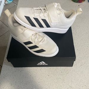Adidas powerlift 3. Mens US 8.5. White/ black / cream
